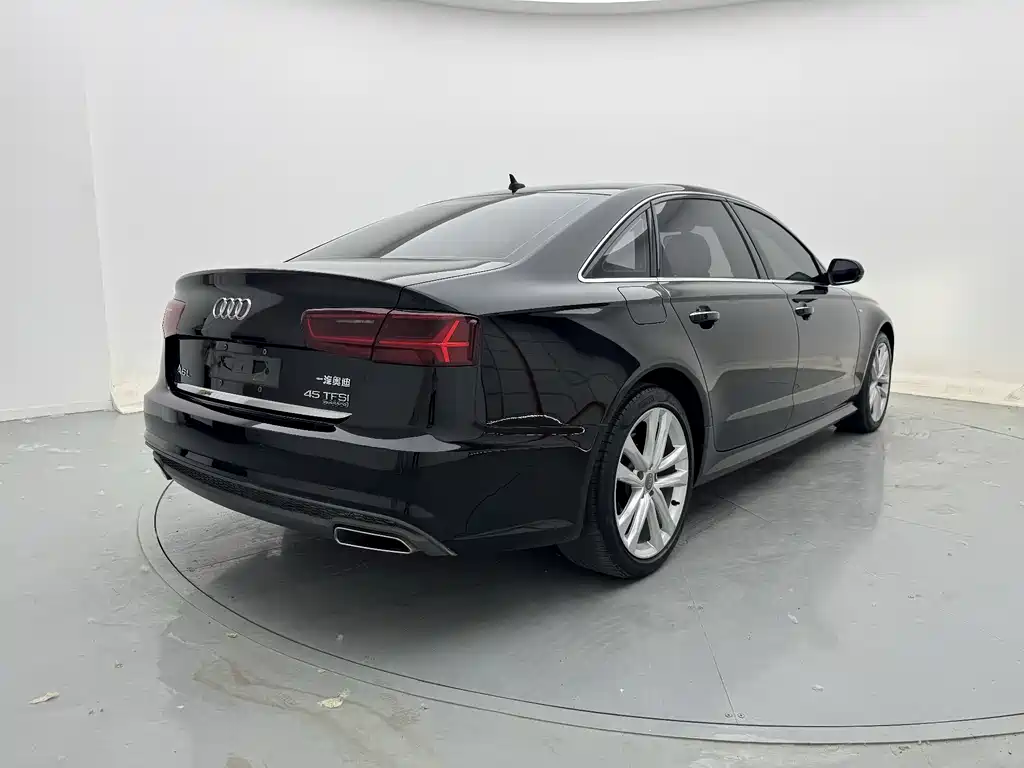 Audi A6L 2018 — фото 6