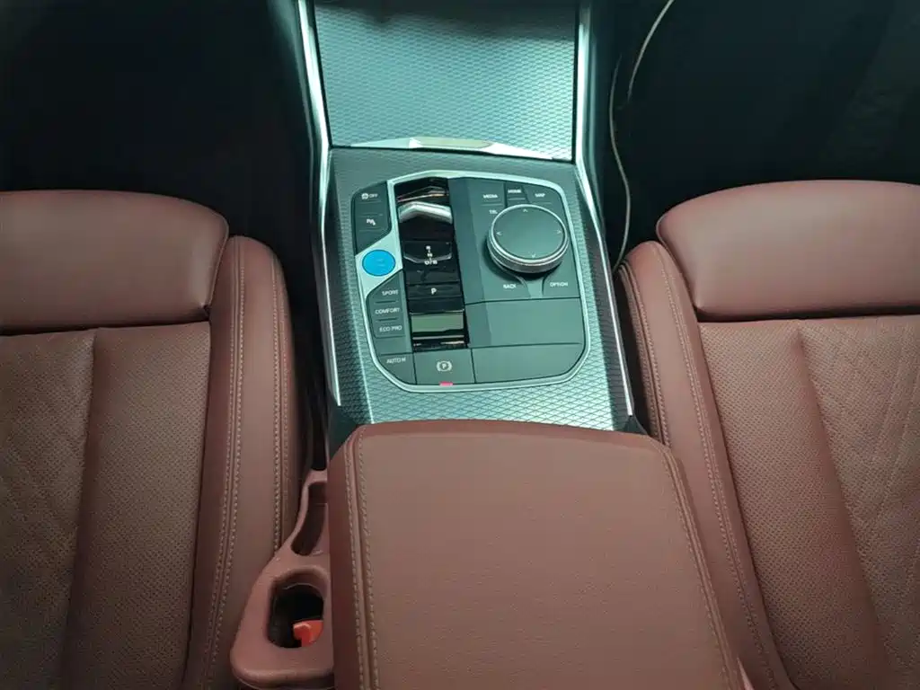 BMW i3 2024 — фото 14
