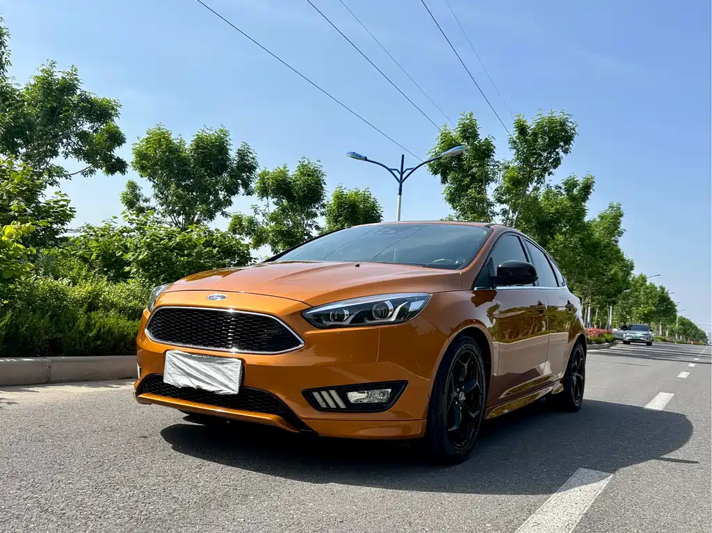 Ford Focus 2016 — фото 1