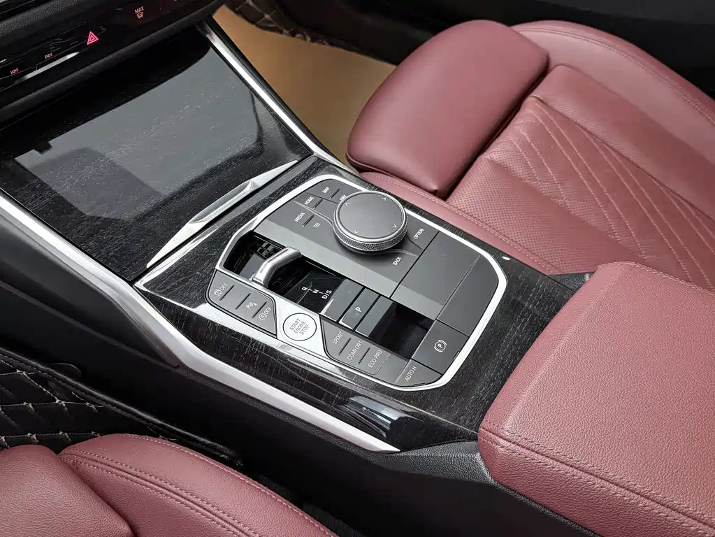 BMW 3 Series 2022 — фото 10