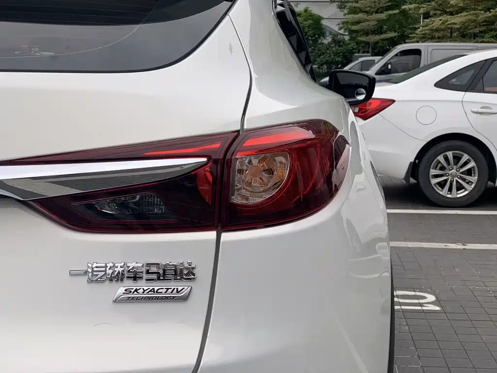 Mazda CX-4 2018 — фото 19