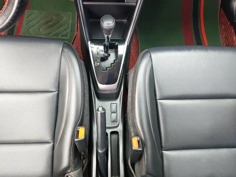 Toyota Yaris L 2022 — фото 16