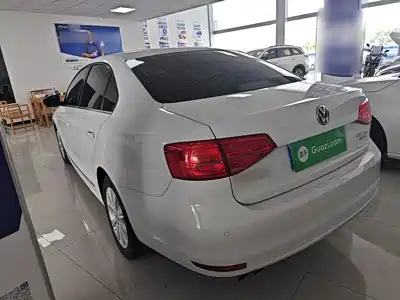 Volkswagen Sagitar 2016