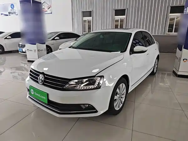 Volkswagen Sagitar 2016