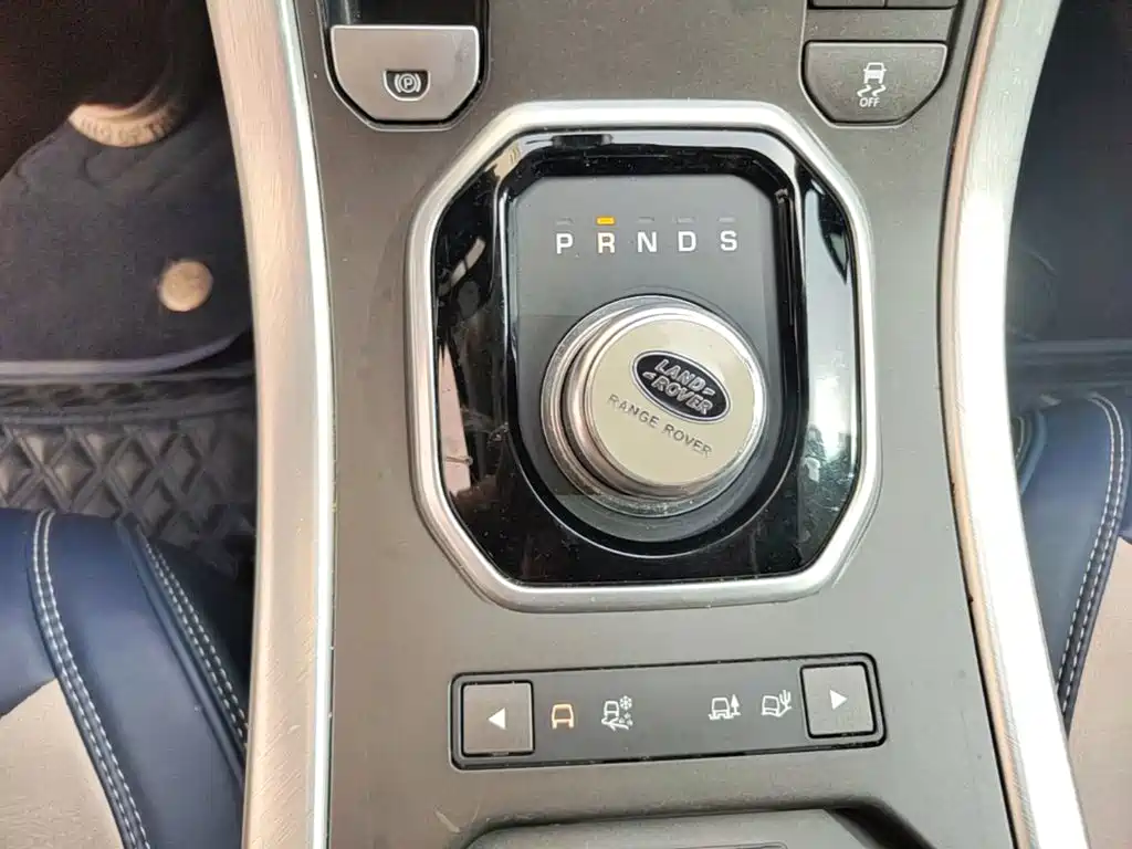 Land Rover Evoque 2017 — фото 14