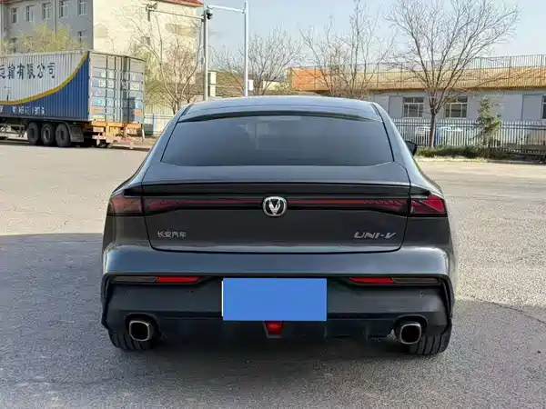 Changan UNI-V 2023