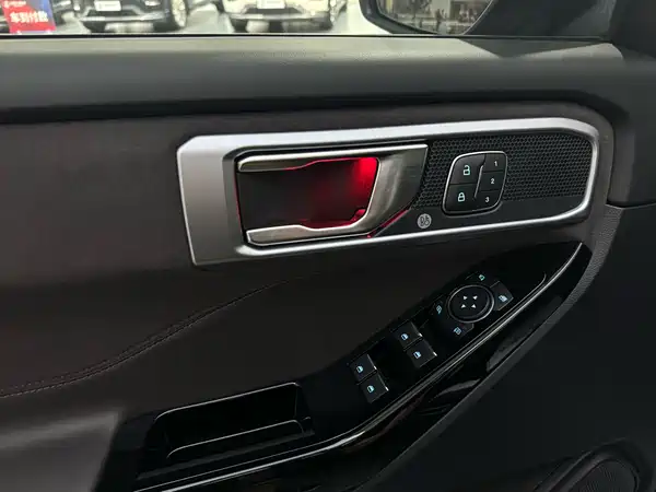 Ford Explorer 2025