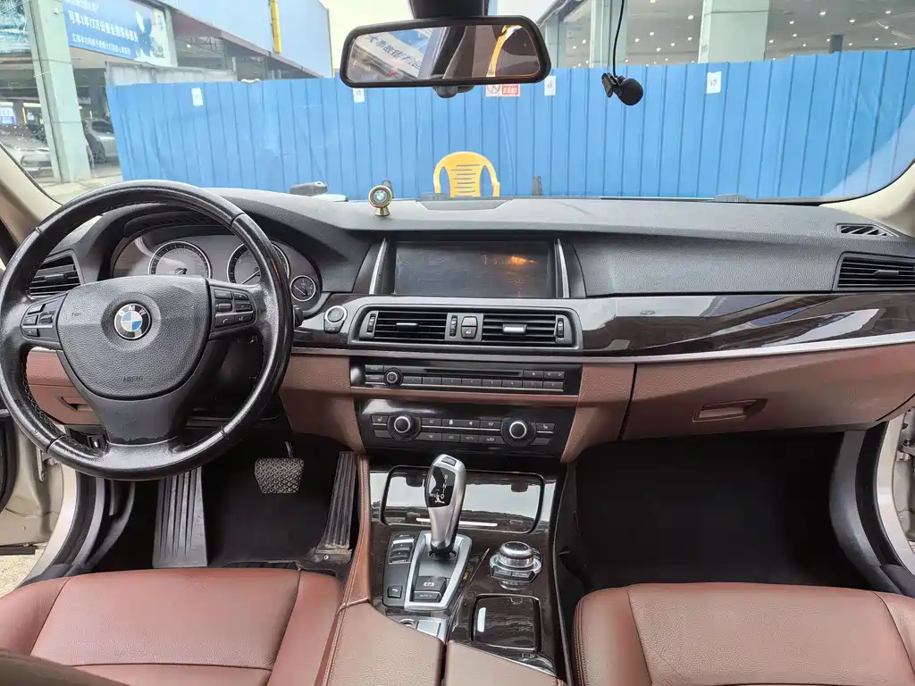 BMW 5 Series 2014 — фото 7