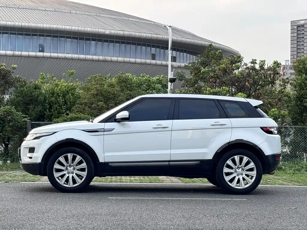 Land Rover Evoque 2015 — фото 4