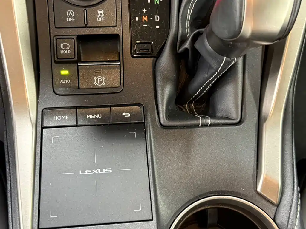 Lexus NX 2021 — фото 10
