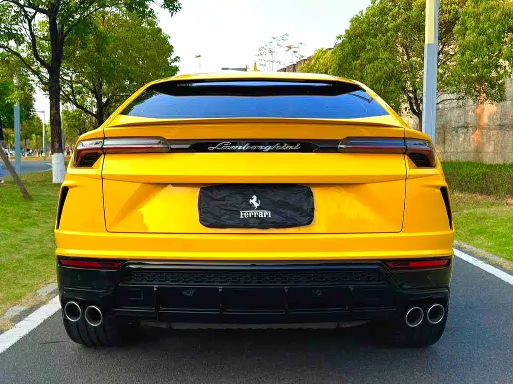 Lamborghini Urus 2022