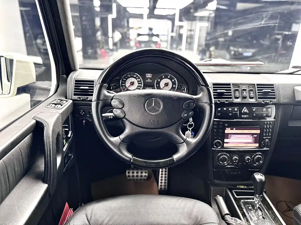 Mercedes-Benz G-Class AMG 2012 — фото 17
