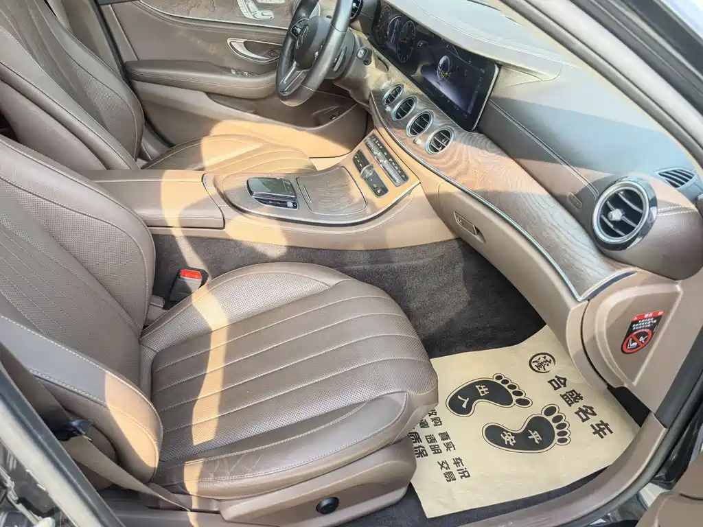 Mercedes-Benz E-Class 2020 — фото 17