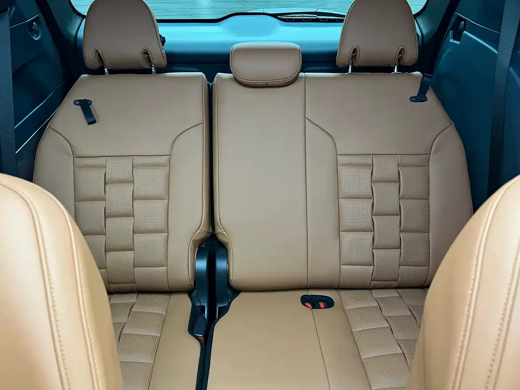 Toyota Granvia — фото 10