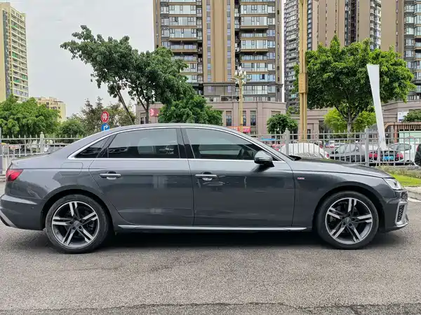 Audi A4L 2024