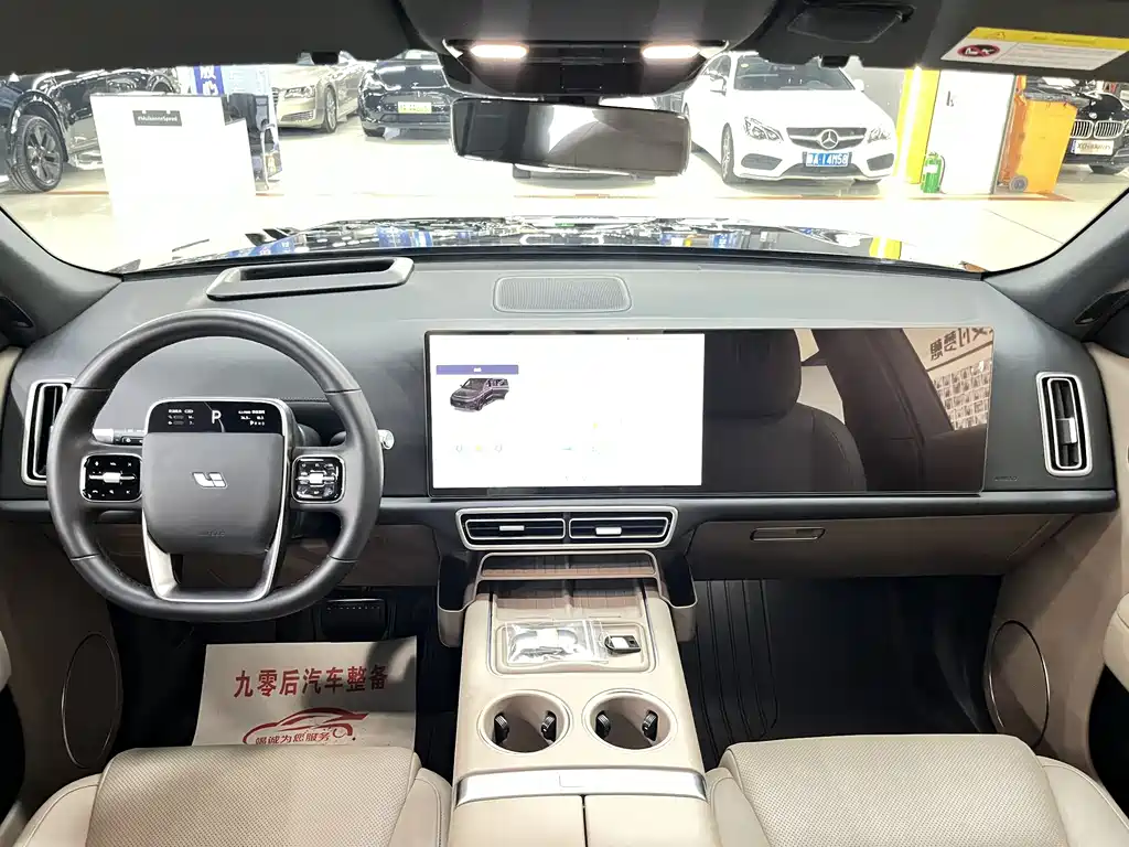 Li Auto Li L9 2025