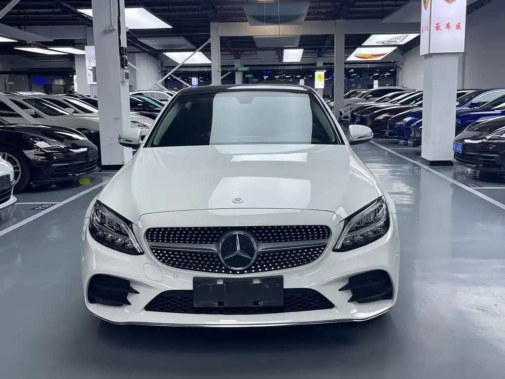 Mercedes-Benz C-Class 2021