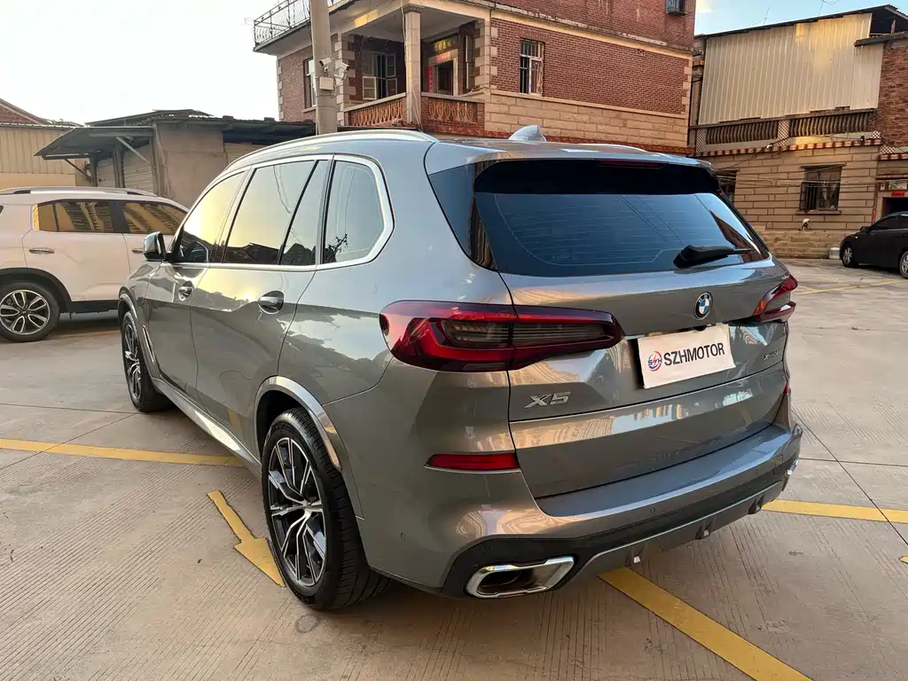 BMW X5 2022