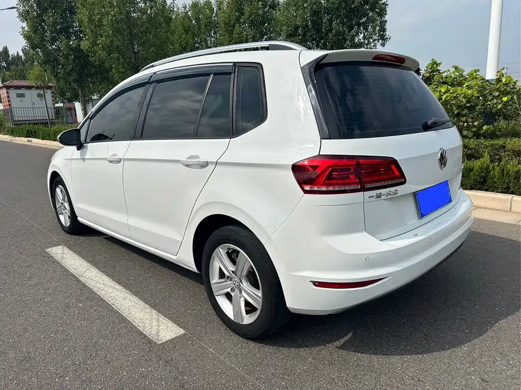 Volkswagen Golf Jialu 2018 — фото 4