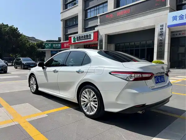 Toyota Camry 2019