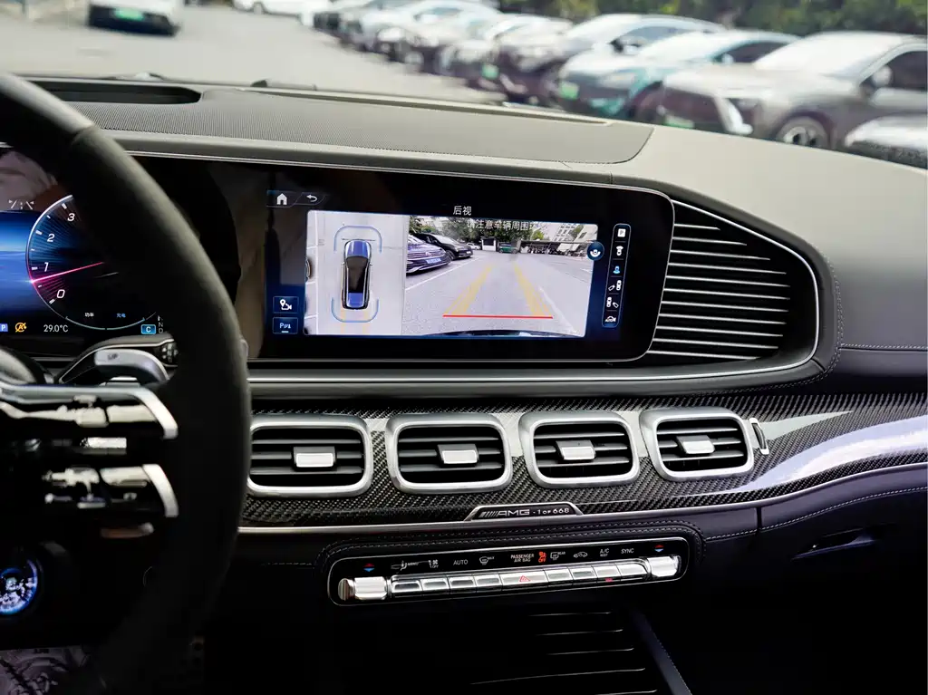 Mercedes-Benz GLS AMG 2024 — фото 11
