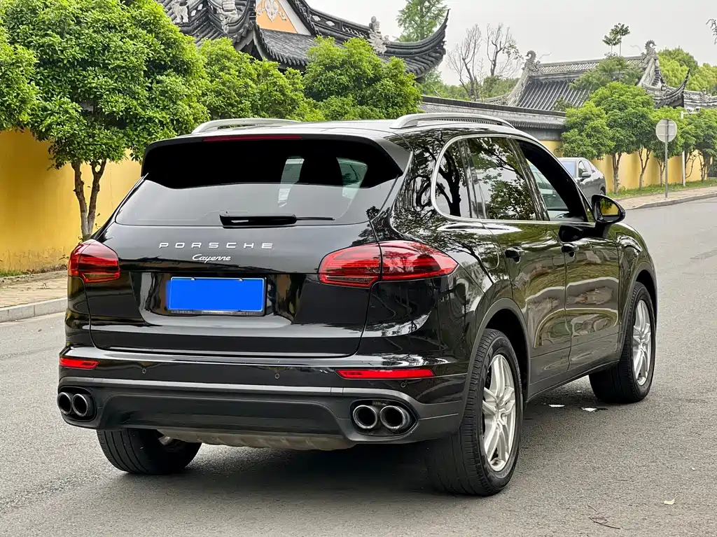 Porsche Cayenne 2017 — фото 4