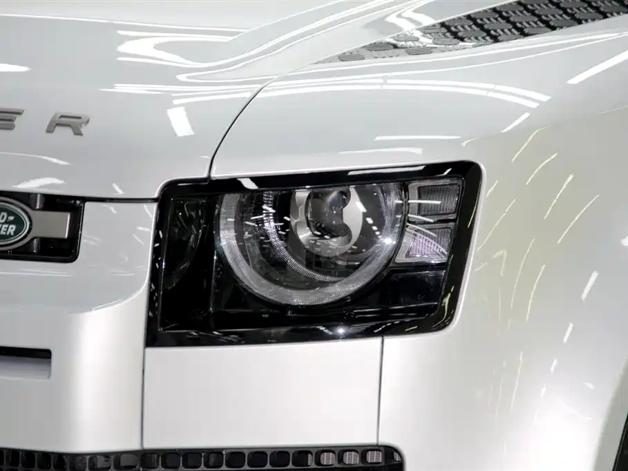 Land Rover Defender 2025 — фото 23