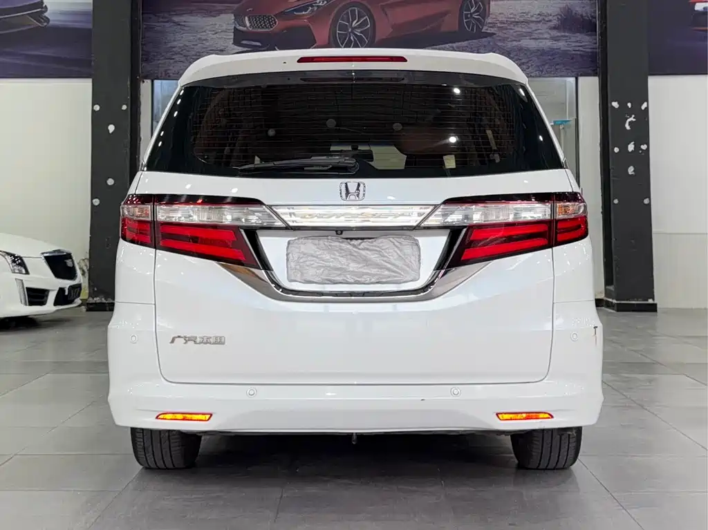 Honda Odyssey 2017 — фото 3