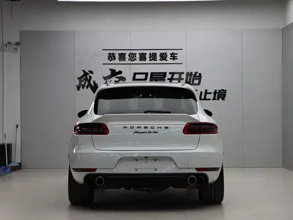 Porsche Macan 2014