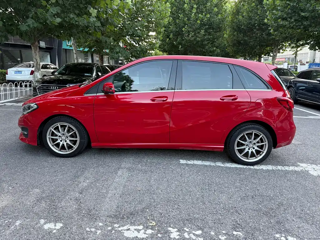 Mercedes-Benz B-Class 2015
