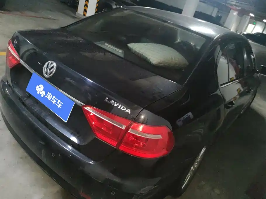 Volkswagen Lavida 2014