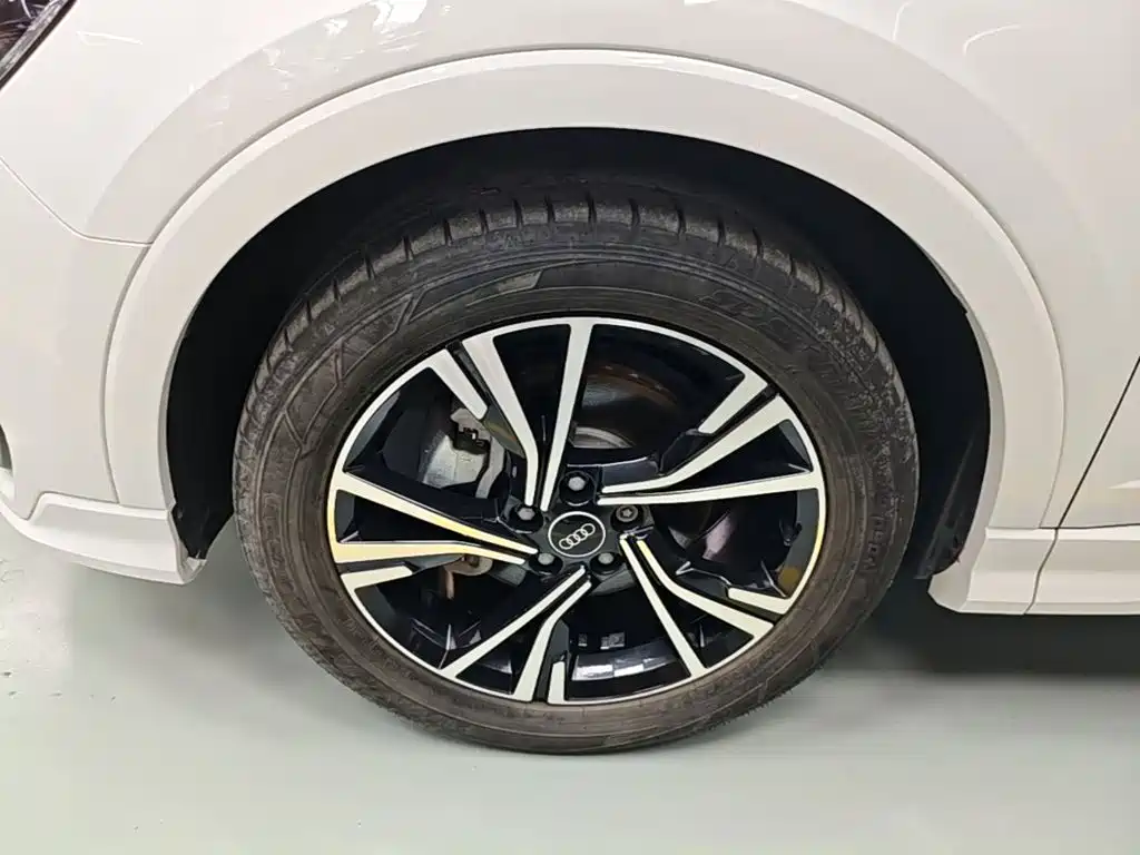 Audi Q3 Sportback 2022 — фото 23