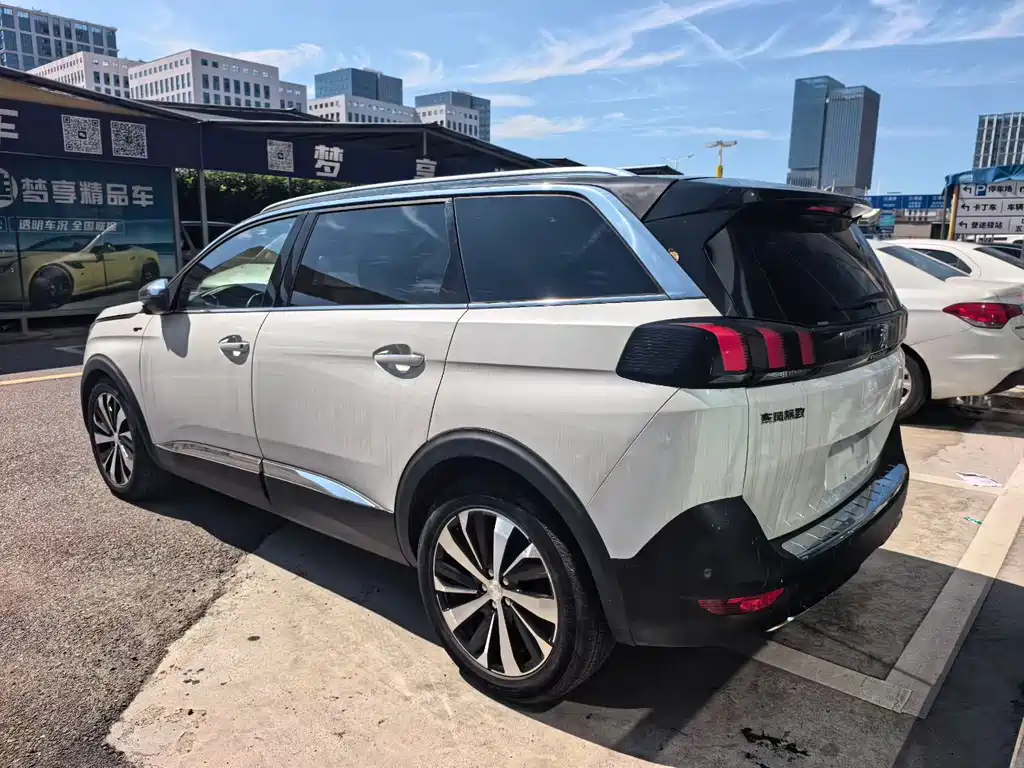 Peugeot 5008 2017 — фото 3