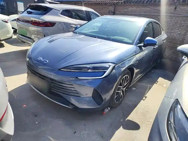 BYD Seal 07 DM-i 2025