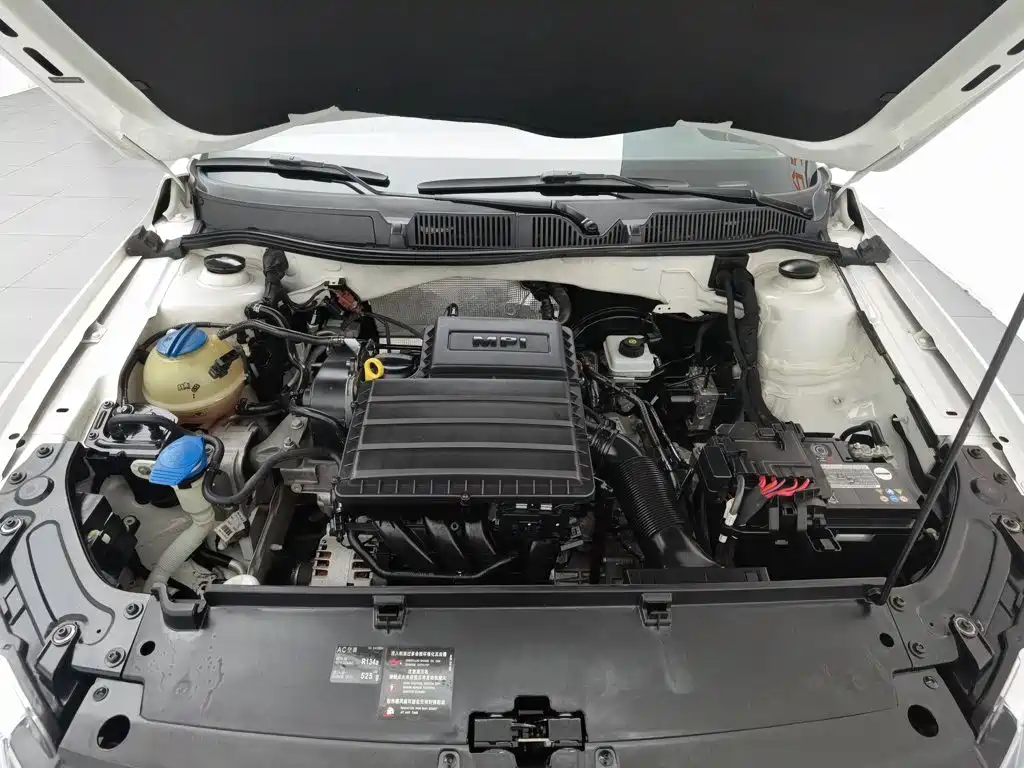 Volkswagen Lavida 2015