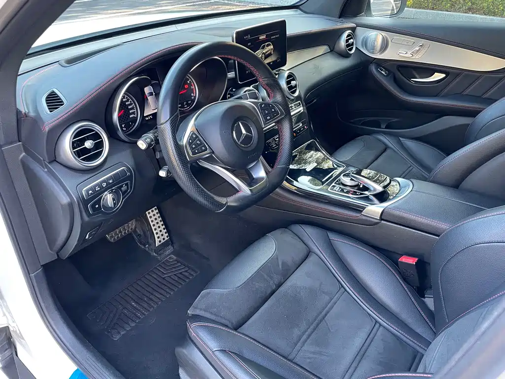 Mercedes-Benz GLC AMG 2020 — фото 7