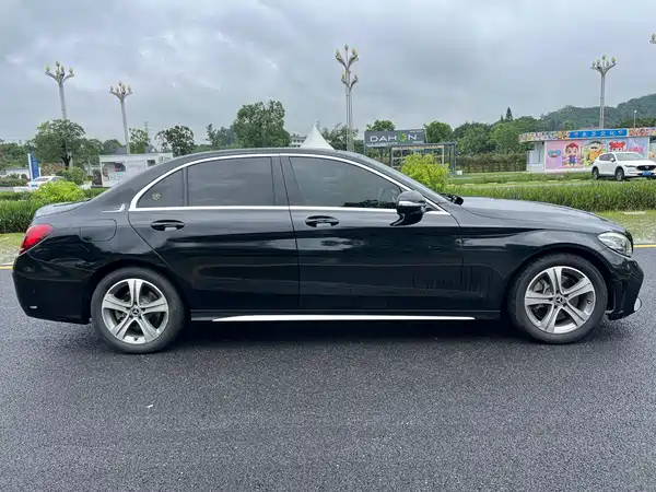 Mercedes-Benz C-Class 2019