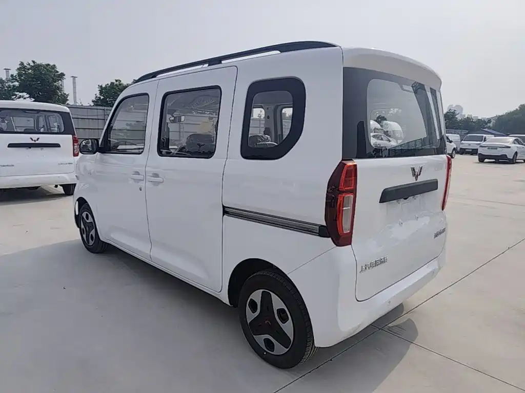 Wuling Zhiguang EV 2026 — фото 5