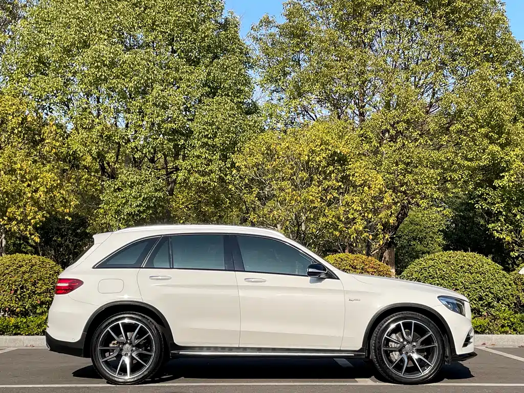 Mercedes-Benz GLC AMG 2020 — фото 4