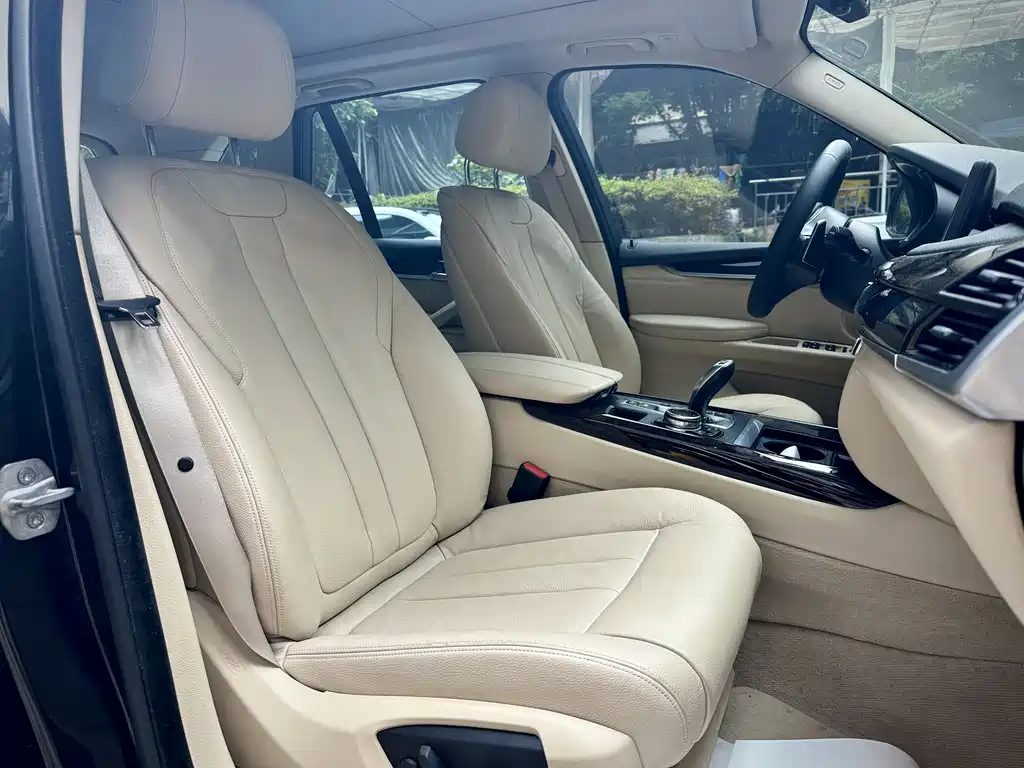 BMW X5 2015 — фото 13