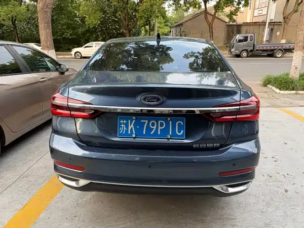 Ford Escort 2021