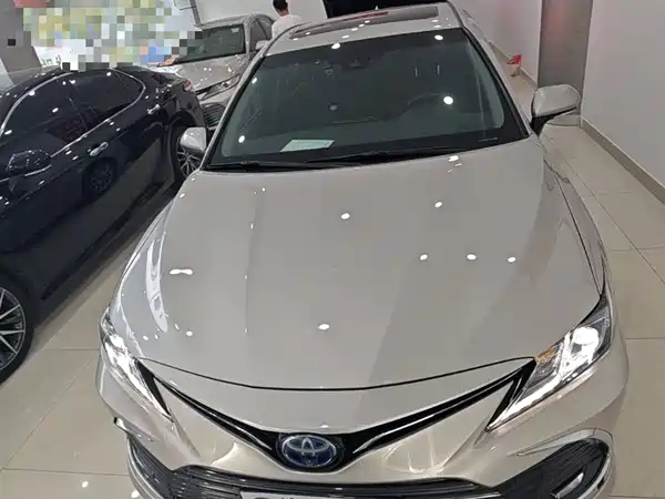 Toyota Camry 2021