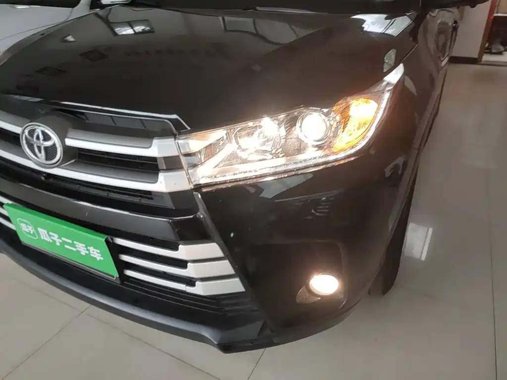 Toyota Highlander 2021 — фото 24