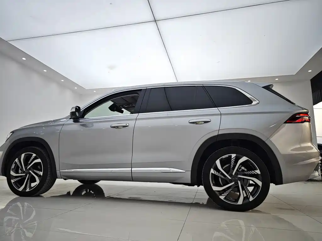 Geely Xingyue L 2024 — фото 15