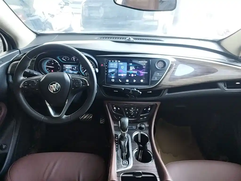 Buick Envision Plus 2016 — фото 10