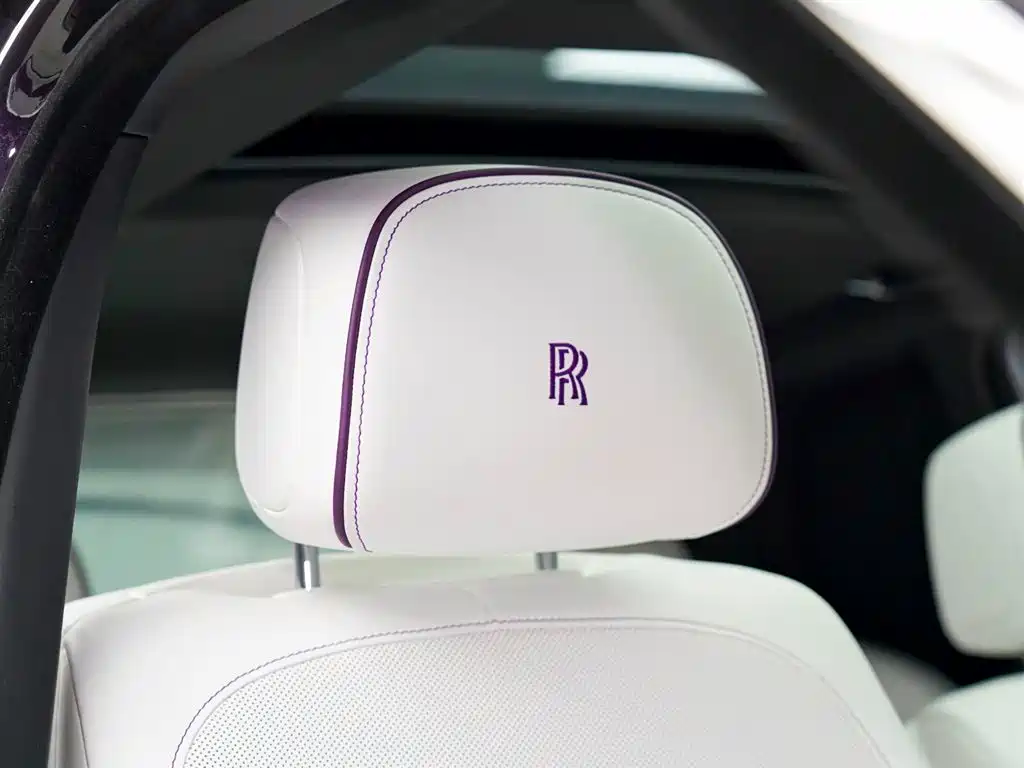 Rolls-Royce Cullinan 2019 — фото 16