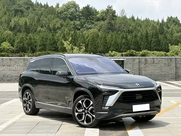 NIO ES8 2022
