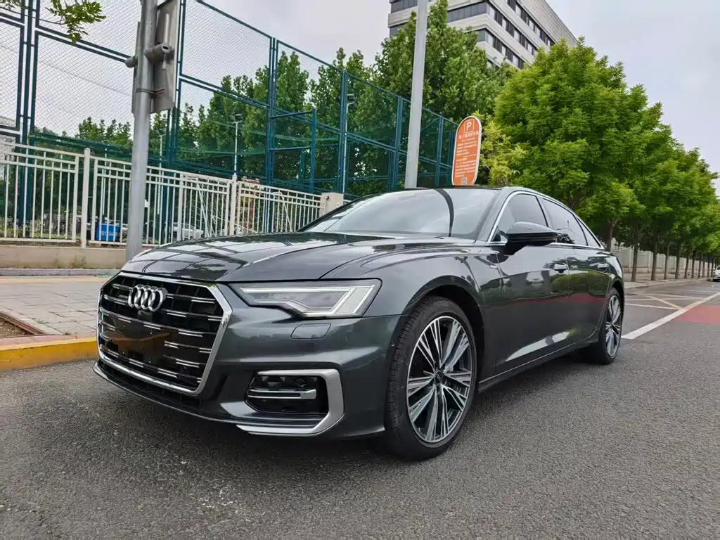 Audi A6L 2025 — фото 1