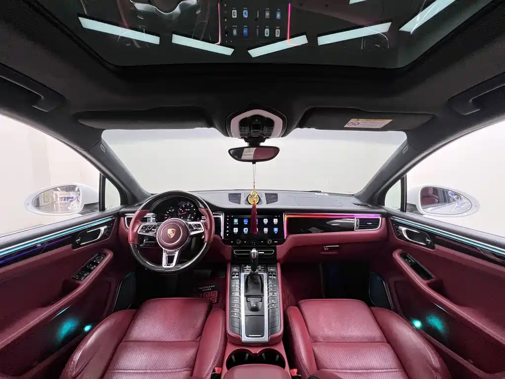 Porsche Macan 2015 — фото 21
