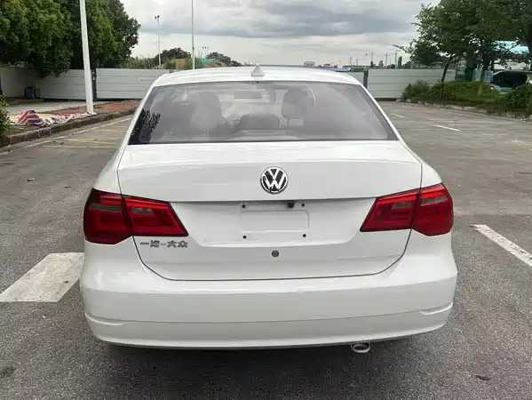 Volkswagen Jetta 2014